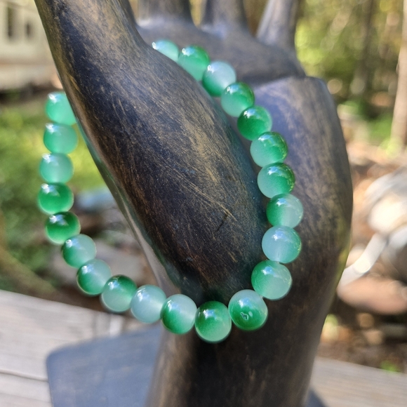 Jade natural crystal gemstone stretch bracelet LAST ONE! - Picture 5 of 6